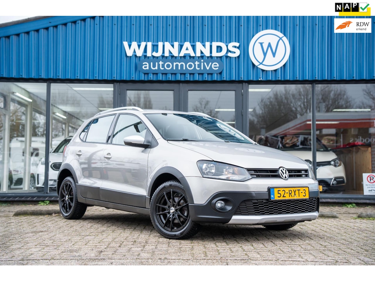 Volkswagen Polo - 1.2 TSI Cross Automaat Kuipstoelen Clima - AutoWereld.nl