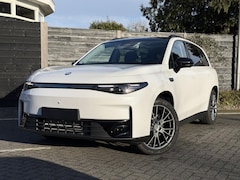 Leapmotor C10 - REEV Design 28.4 kWh 215PK Automaat Navigatie, Camera 360, Lichtmetalen velgen, Elektrisch