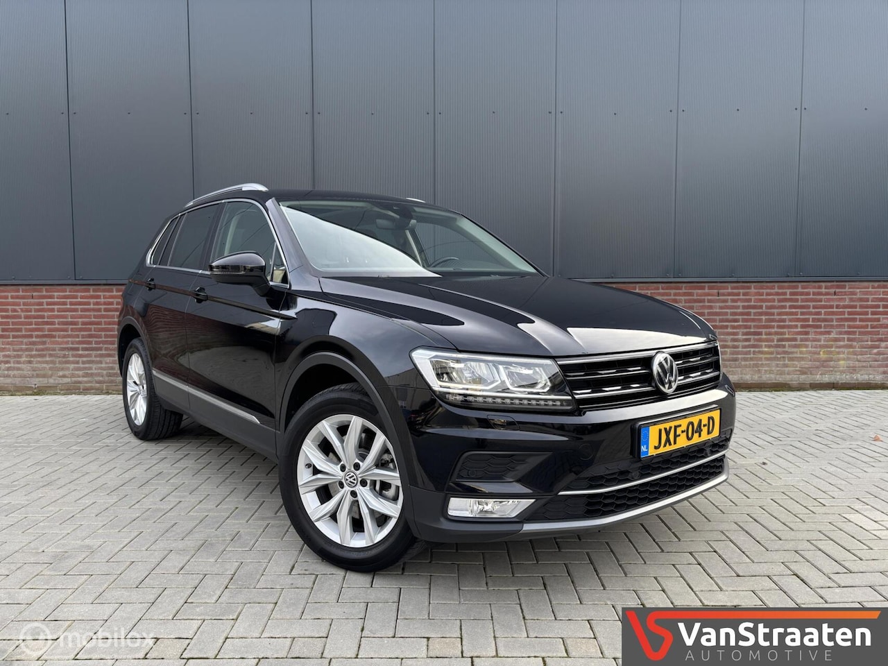 Volkswagen Tiguan - 2.0 TSI 4Motion Highline | Pano | Carplay - AutoWereld.nl