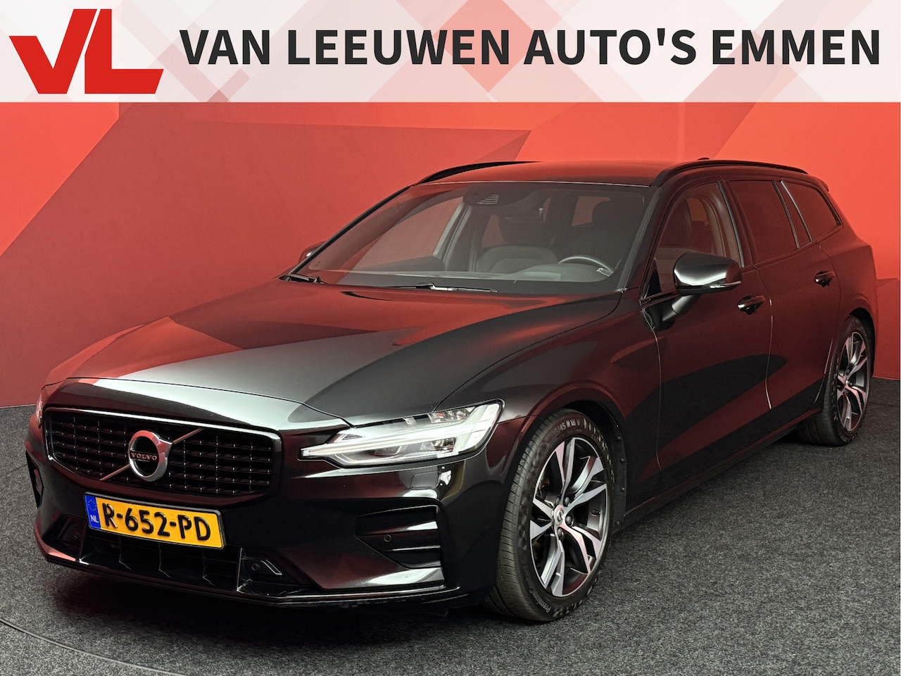 Volvo V60 - 2.0 B4 R-Design | BTW | Memory | Trekhaak | Stoelverwarming | Apk 01-2028 - AutoWereld.nl