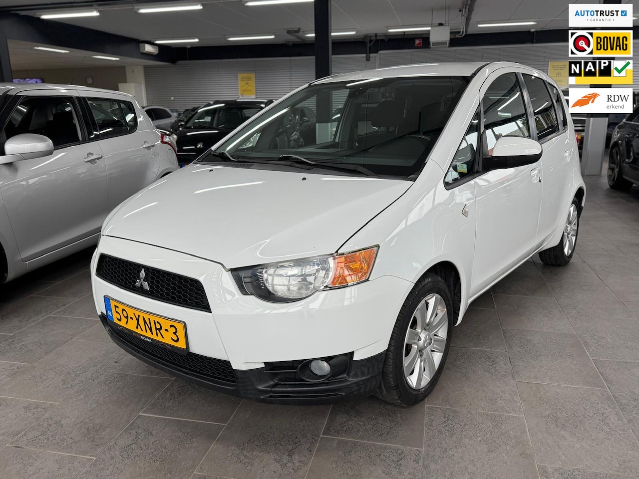Mitsubishi Colt - 1.3 Edition Two 5-deurs airco cruise controle lm-velgen elektrische pakket trekhaak 113dzk - AutoWereld.nl