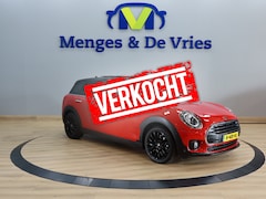 MINI Clubman - 1.5 Cooper Business Edition Airco ECC | Panorama | Harman Kardon | Trekhaak | Keyless | Le
