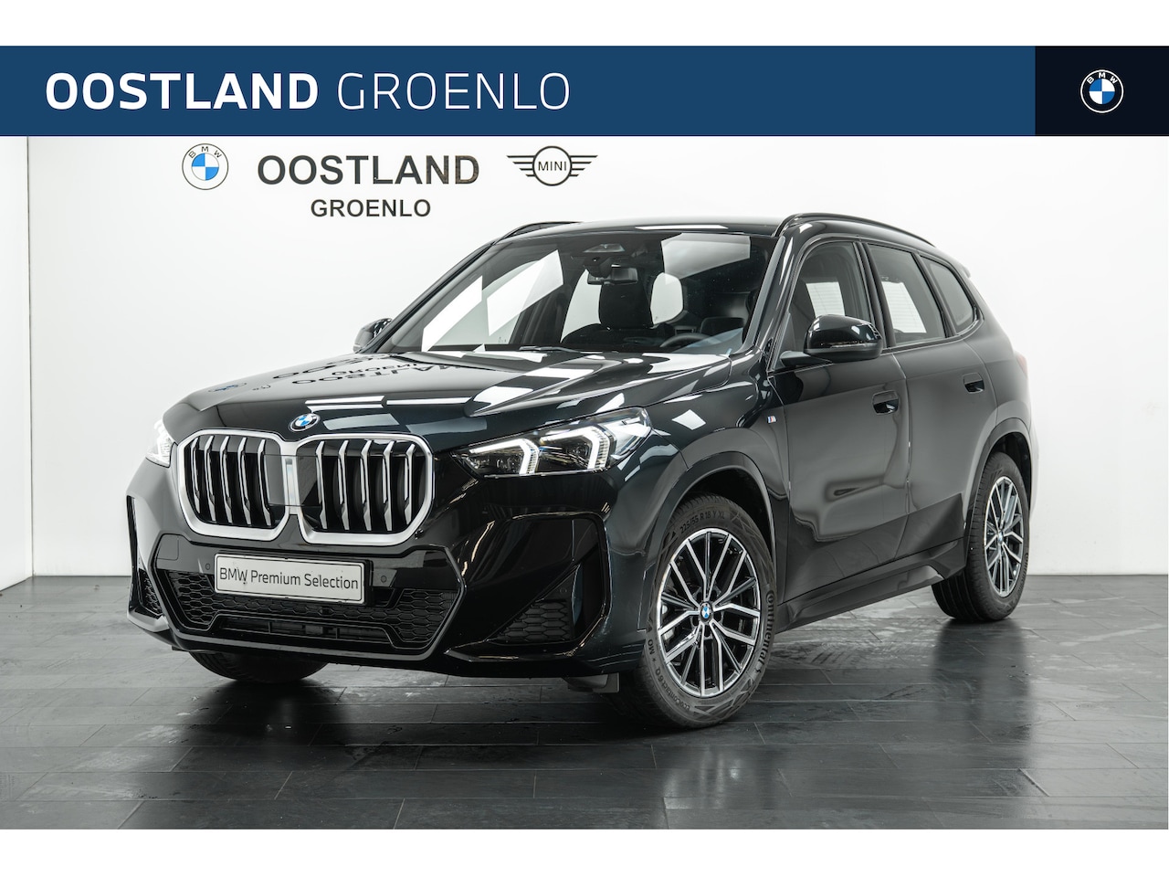 BMW X1 - sDrive18i M Sport Automaat / Sportstoelen / Achteruitrijcamera /  M Adaptief onderstel / A - AutoWereld.nl