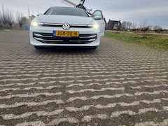 Volkswagen Golf - 1.5 eHybrid 50 Edition