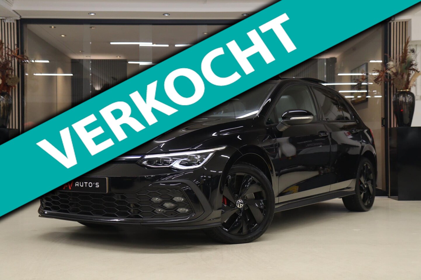 Volkswagen Golf - 1.4 eHybrid GTE /PANO/IQLIGHT/CAM/CARPLAY/LANE ASSIST/VOL - AutoWereld.nl