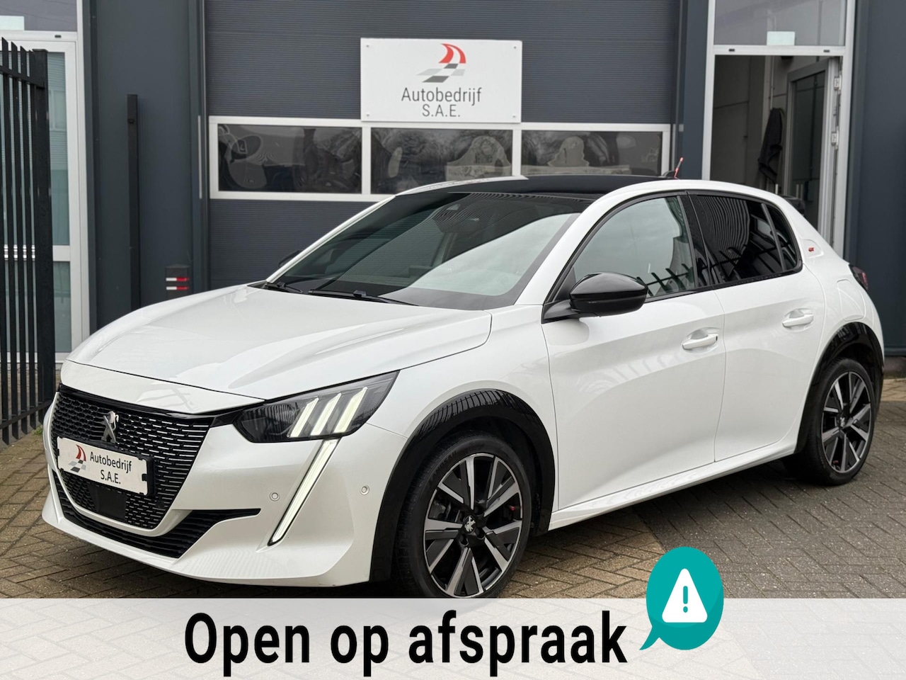 Peugeot 208 - 1.2 PureTech GT CARPLAY LEDER COCKPIT CAMERA - AutoWereld.nl