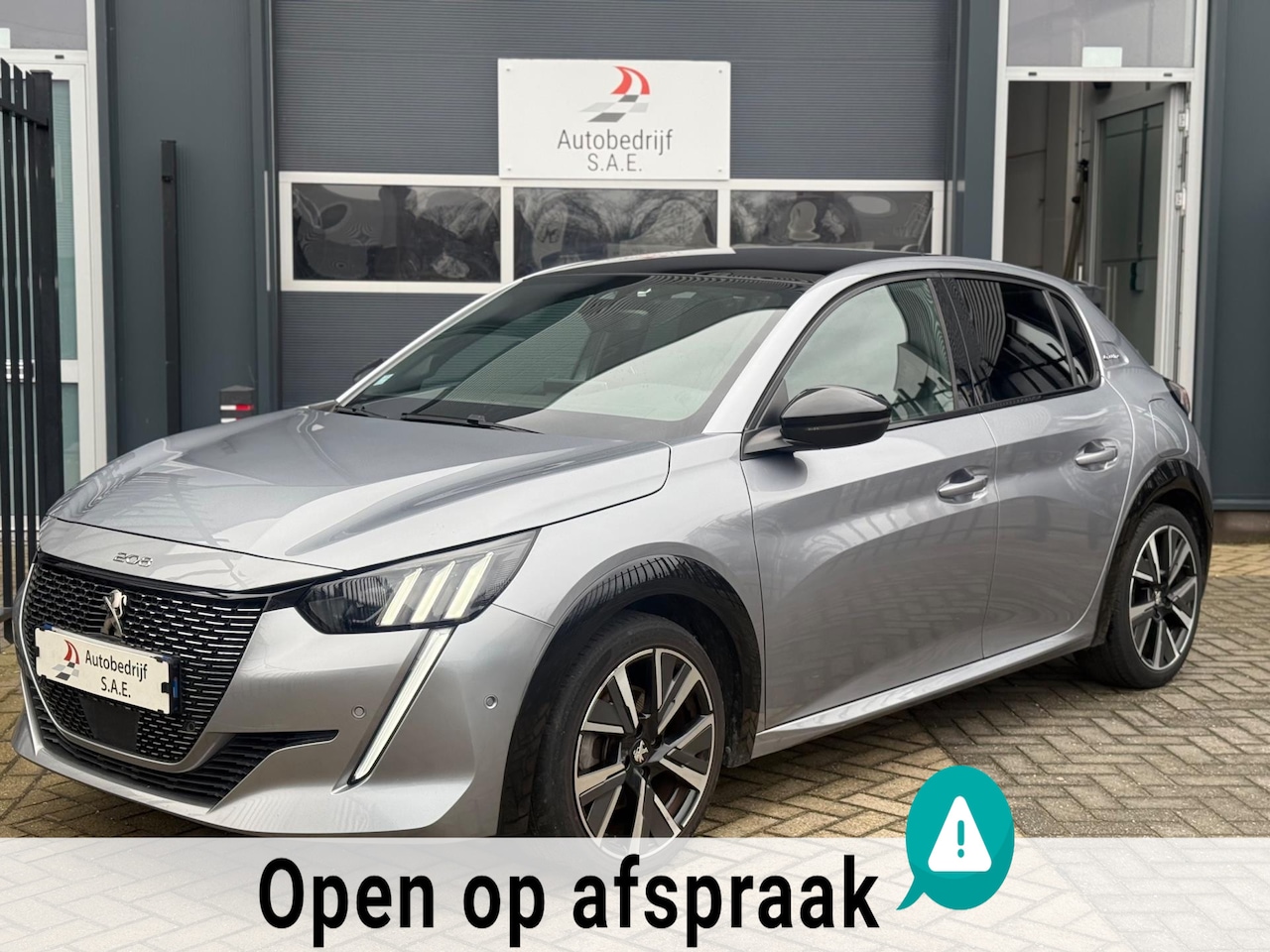 Peugeot 208 - 1.2 PureTech GT-Line CARPLAY PANO COCKPIT CAMERA - AutoWereld.nl