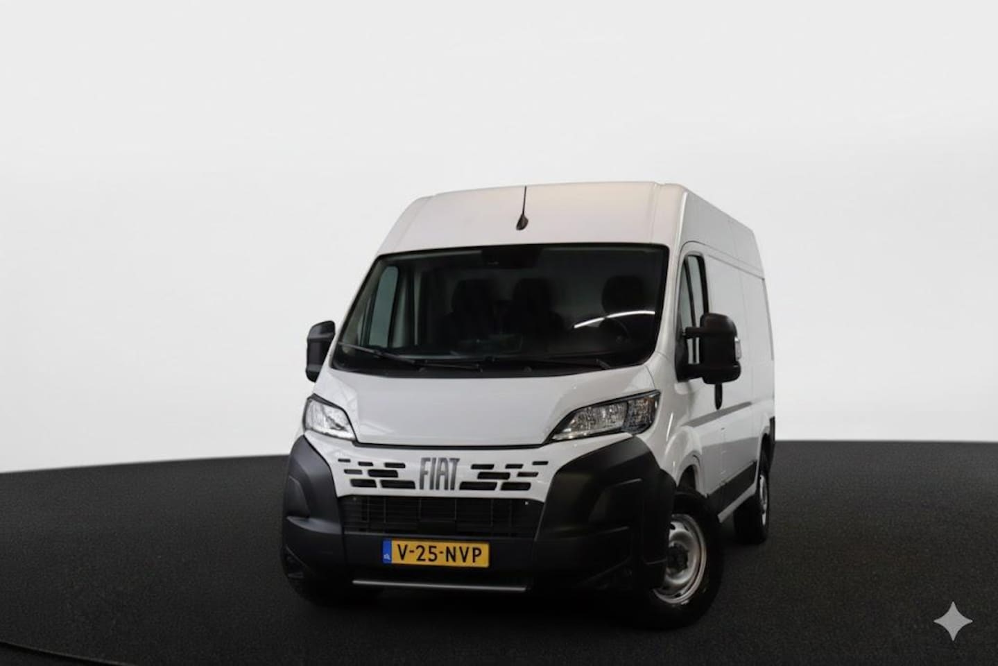 Fiat Ducato - 2.2 MultiJet 140 S&S L2H2 3.5t betimmering / camera - AutoWereld.nl