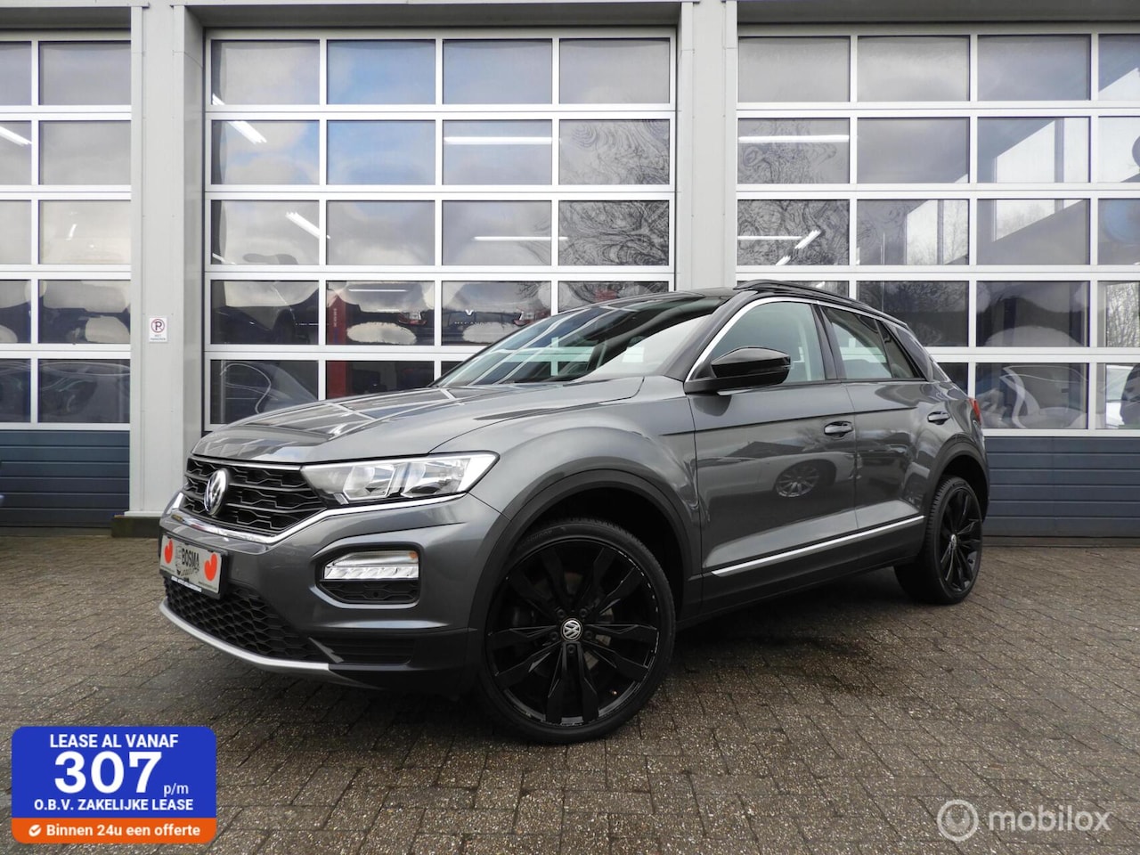 Volkswagen T-Roc - 1.5 TSI Sport Panoramadak - AutoWereld.nl
