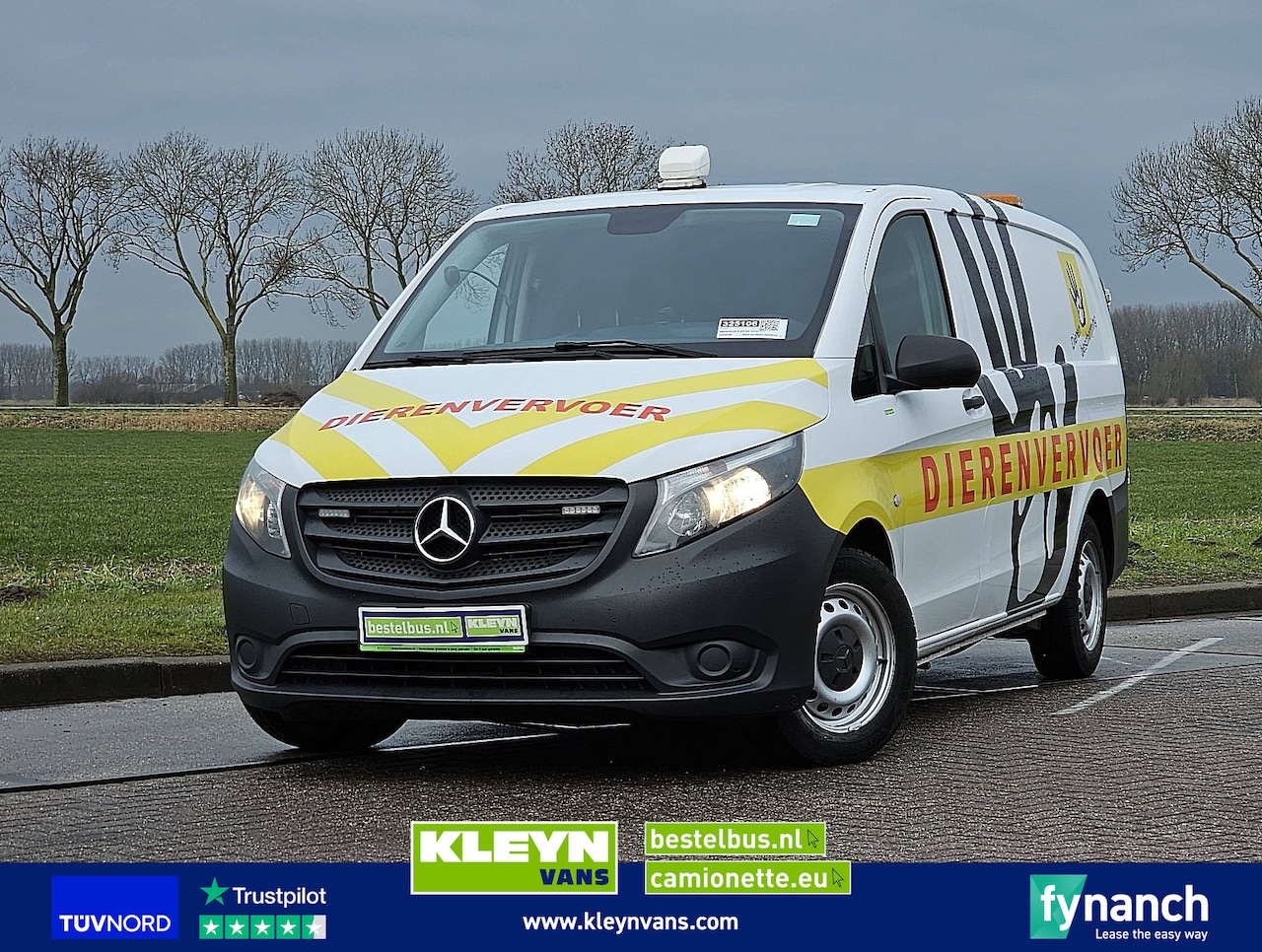 Mercedes-Benz Vito - 111 dierenvervoer - AutoWereld.nl