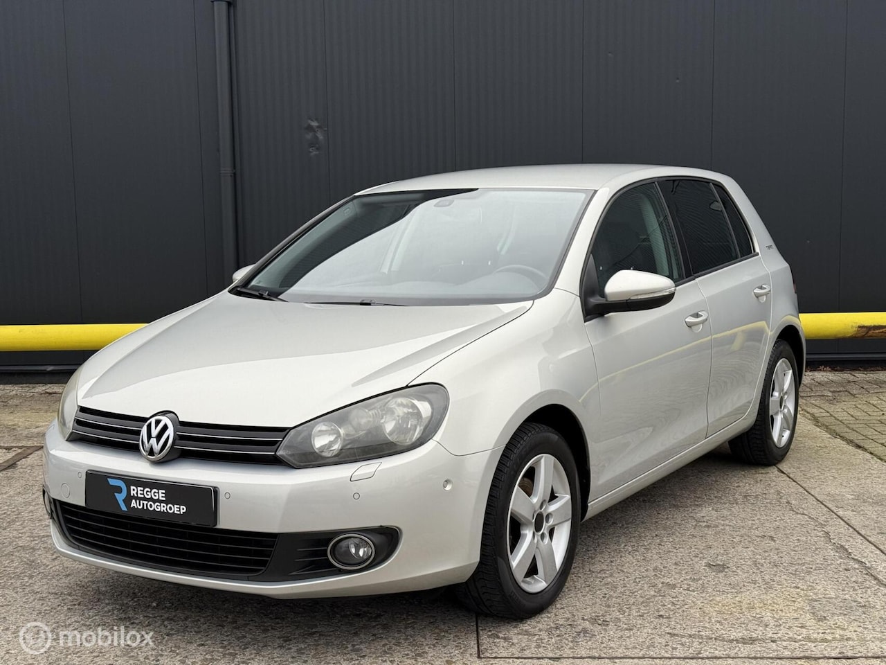 Volkswagen Golf - 1.2 TSI Highline PDC | CRUISE | APK - AutoWereld.nl