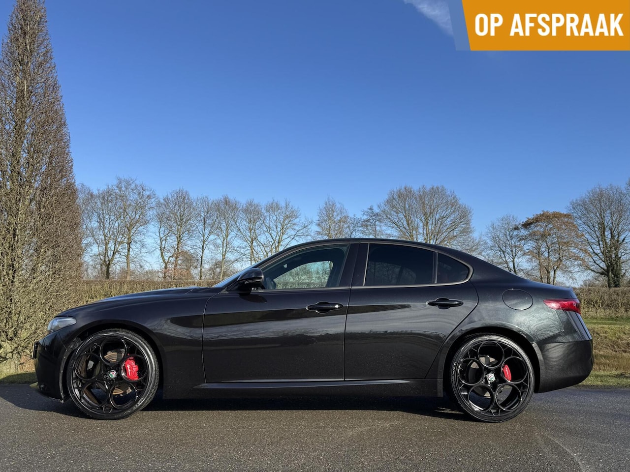 Alfa Romeo Giulia - 2.0T 310pk RWD, Veloce, my22, 8500km!!! - AutoWereld.nl