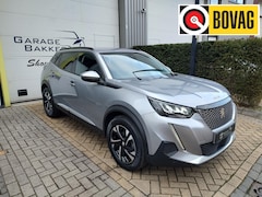 Peugeot 2008 - 1.2 PureTech Allure Led 360-Camera Adaptiv-Cruise Carplay-Navi Stoelverwarming 3D-Cockpit
