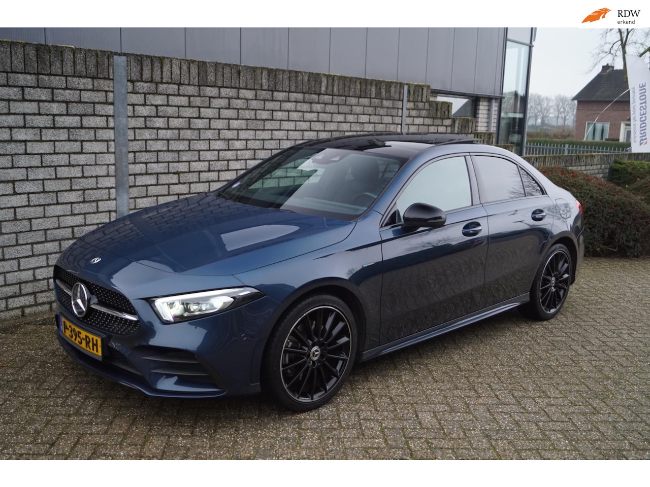 Mercedes-Benz A-klasse - 250 e Business Solution AMG Limited Autom Panodak Leder/Alcantara Sportst Stoelverw Navi C - AutoWereld.nl
