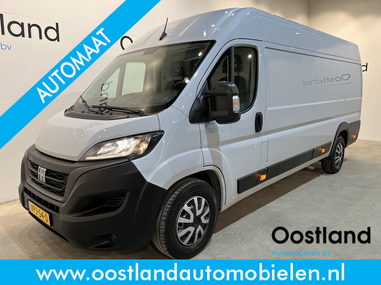 Fiat Ducato - 35 2.2 MultiJet L4H2 Maxi 140 PK Automaat / Euro 6 / Airco / CarPlay / Camera / Cruise Con - AutoWereld.nl