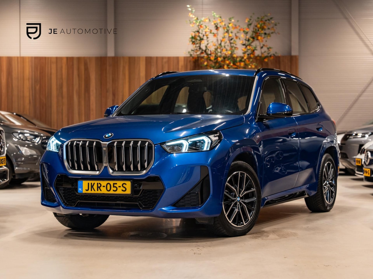 BMW X1 - SDrive18i M-Pakket, Facelift, Wide Screen, Apple Carplay, Android Auto, Voll Led, Ambiënte - AutoWereld.nl