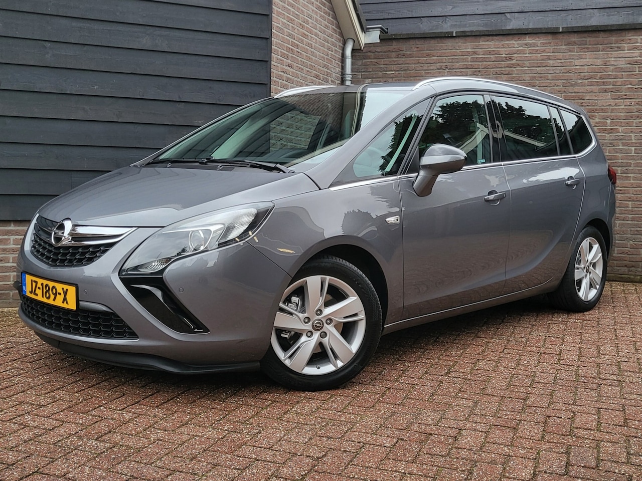 Opel Zafira Tourer - 1.4 Blitz 7 Persoons - N.A.P. - Trekhaak - AutoWereld.nl