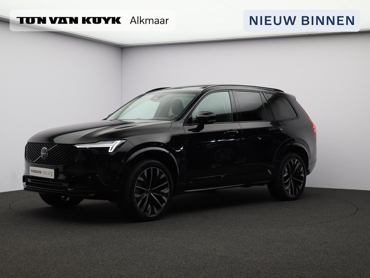 Volvo XC90 - 2.0 T8 Plug-in hybrid AWD Ultra Dark / Luchtvering / B&W Audio / 360 Camera / Head-Up Disp - AutoWereld.nl