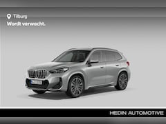 BMW X1 - xDrive30e | Glazen panoramadak | Driving Assistant Plus | Head-Up Display | Comfort Access