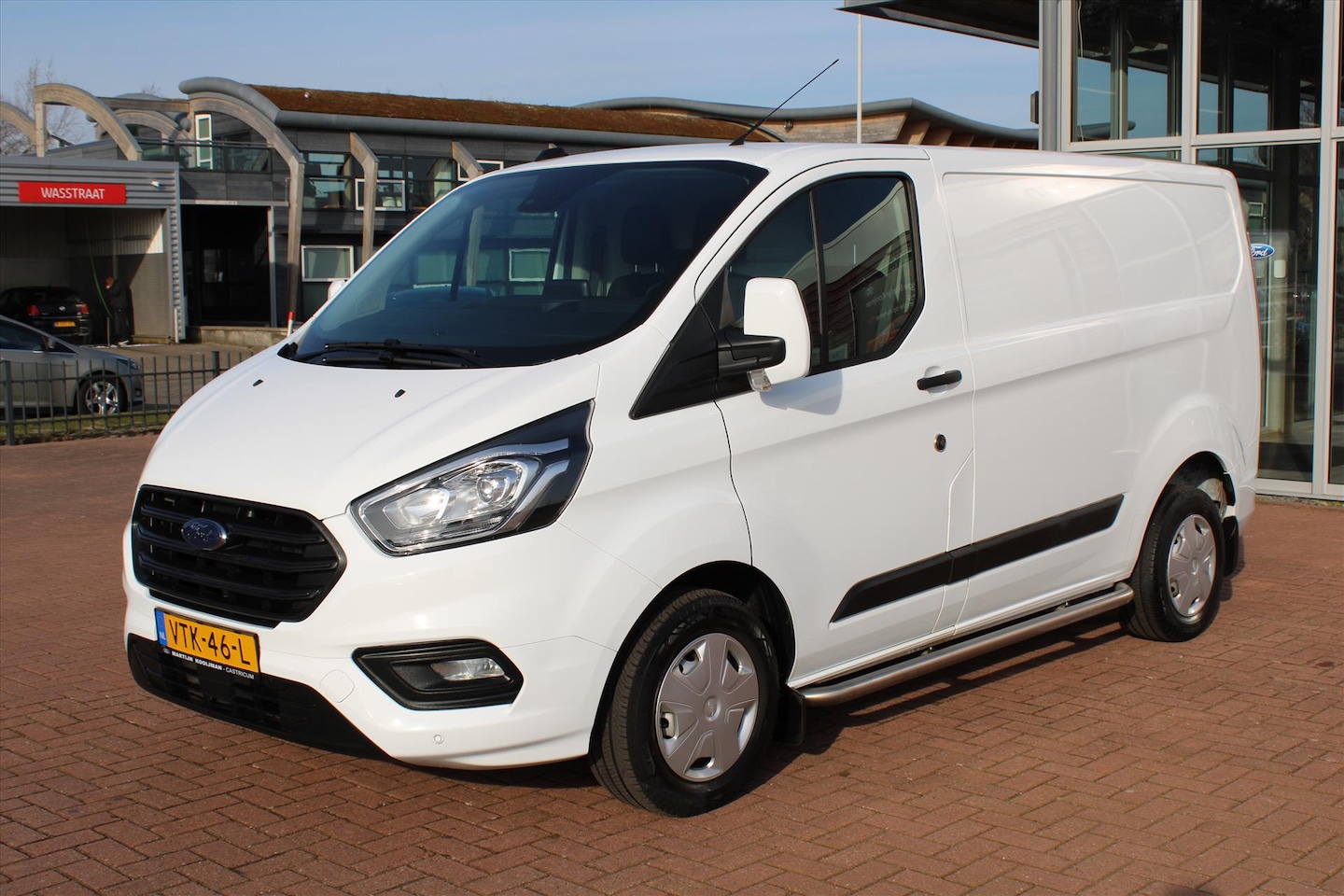 Ford Transit Custom - GB 2.0 TDCi 130PK 280 L1H1 Trend, Navi, Trekhaak, Voorruitverwarming - AutoWereld.nl