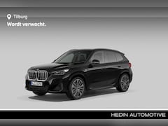 BMW X1 - xDrive25e | Comfort Access | Driving Assistant Plus | Head-Up Display | Verwarmde voorstoe