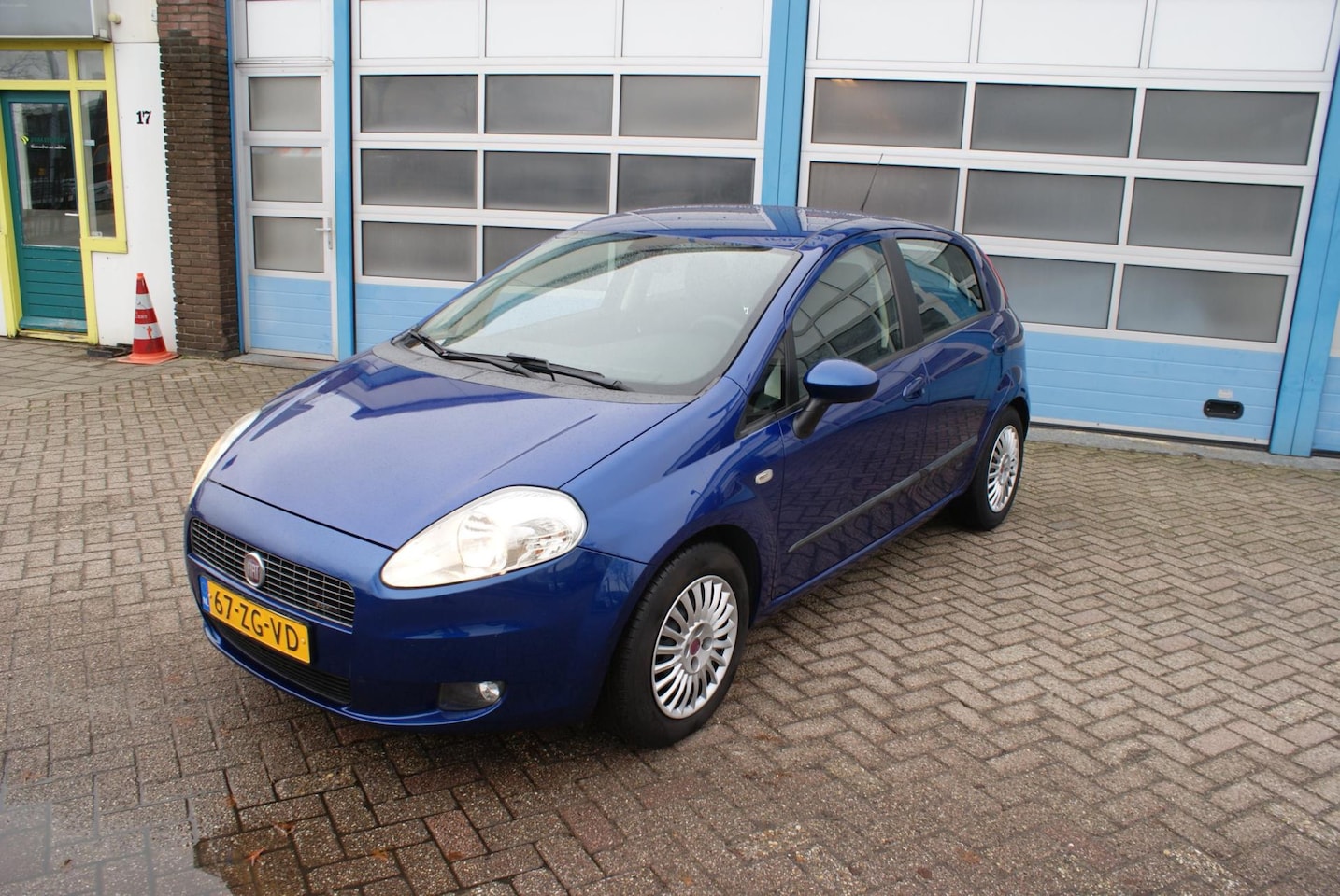 Fiat Grande Punto - 1.4-16V Ed. Lusso 1.4-16V Ed. Lusso - AutoWereld.nl