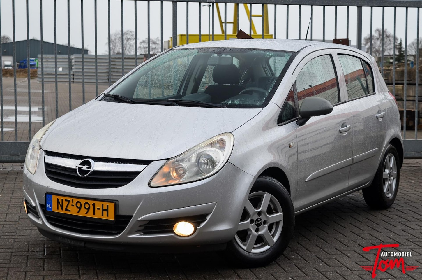 Opel Corsa - 1.2-16V Essentia | AIRCO | - AutoWereld.nl