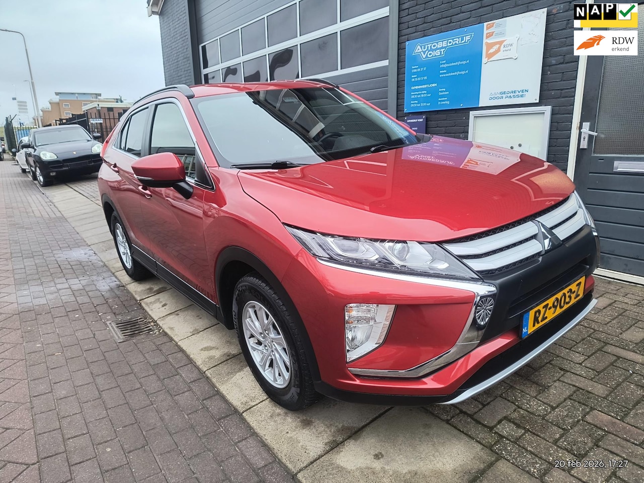 Mitsubishi Eclipse Cross - 1.5 DI-T Pure 1.5 DI-T Pure, nette auto, nieuwe APK, weinig kilometers - AutoWereld.nl