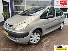 Citroën Xsara Picasso - 1.8i-16V * AIRCO * TREKHAAK