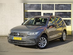 Volkswagen Tiguan - 1.5 TSI Life BJ2021 Lmv 17" | Led V+A | Pdc | App-Connect | Navigatiesysteem ( Niet vrijge
