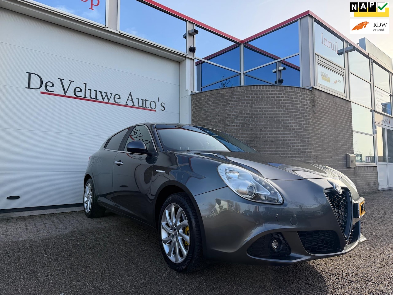Alfa Romeo Giulietta - 1.4 T Distinctive|PDC|Clima|Cruise| - AutoWereld.nl