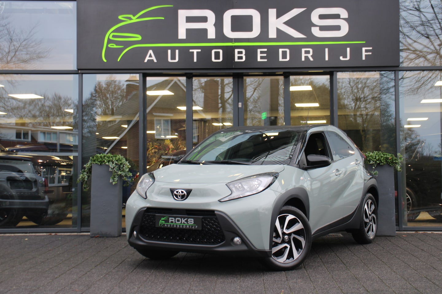 Toyota Aygo X - 1.0 VVT-i S-CVT Pulse Two-tone Automaat - AutoWereld.nl