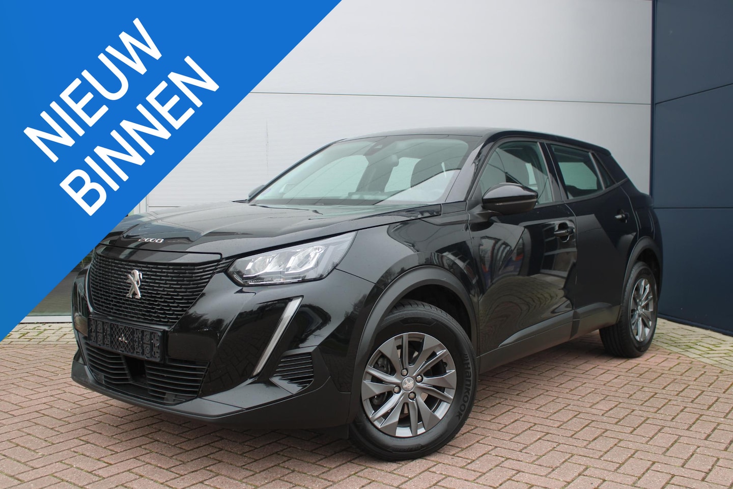 Peugeot 2008 - 1.2 PureTech Active Pack Airco Cruise Carplay PDC 52.304km - AutoWereld.nl