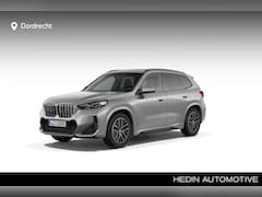 BMW X1 - xDrive25e M-Sport | 18" | Camera | Panorama | Trekhaak | Stoelverwarming | Voorbereiding D
