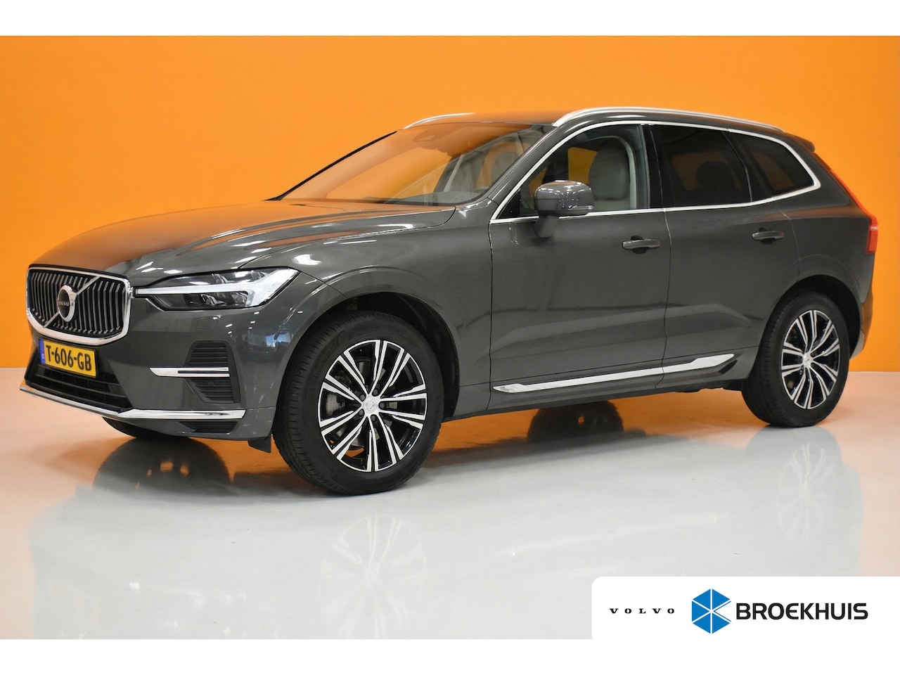 Volvo XC60 - B5 Inscription | Trekhaak |  Blond Leather | 19" | - AutoWereld.nl