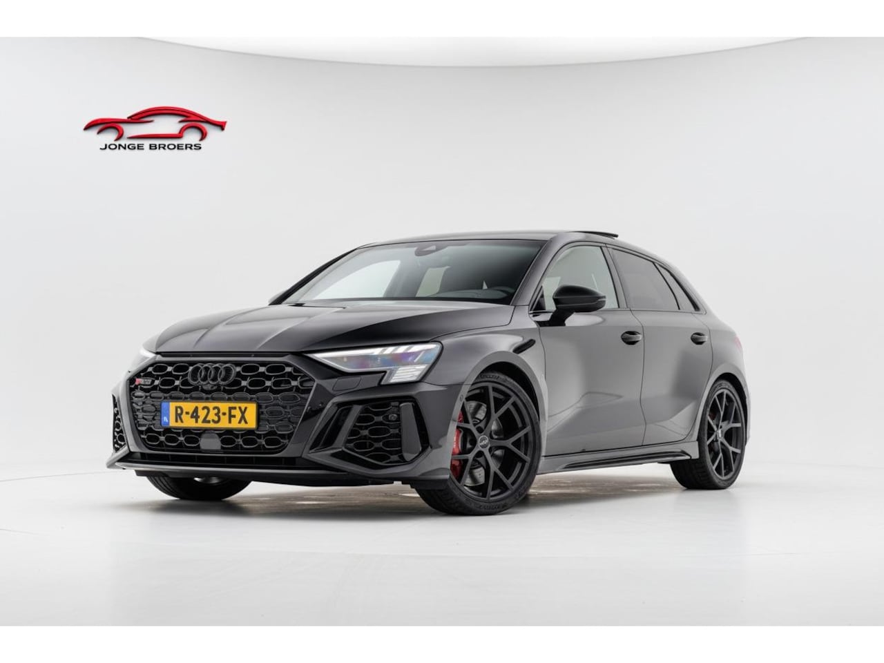 Audi A3 Sportback - 2.5 TFSI RS 3 quattro |530pk|Pano|Carbon|Matrix - AutoWereld.nl
