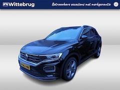Volkswagen T-Roc - 1.5 TSI R-Line / AUTOMAAT/ TREKHAAK/ DIGITAL DASH/ PARK. SENSOREN/ NAVI/ CLIMA/ STOELVERWA