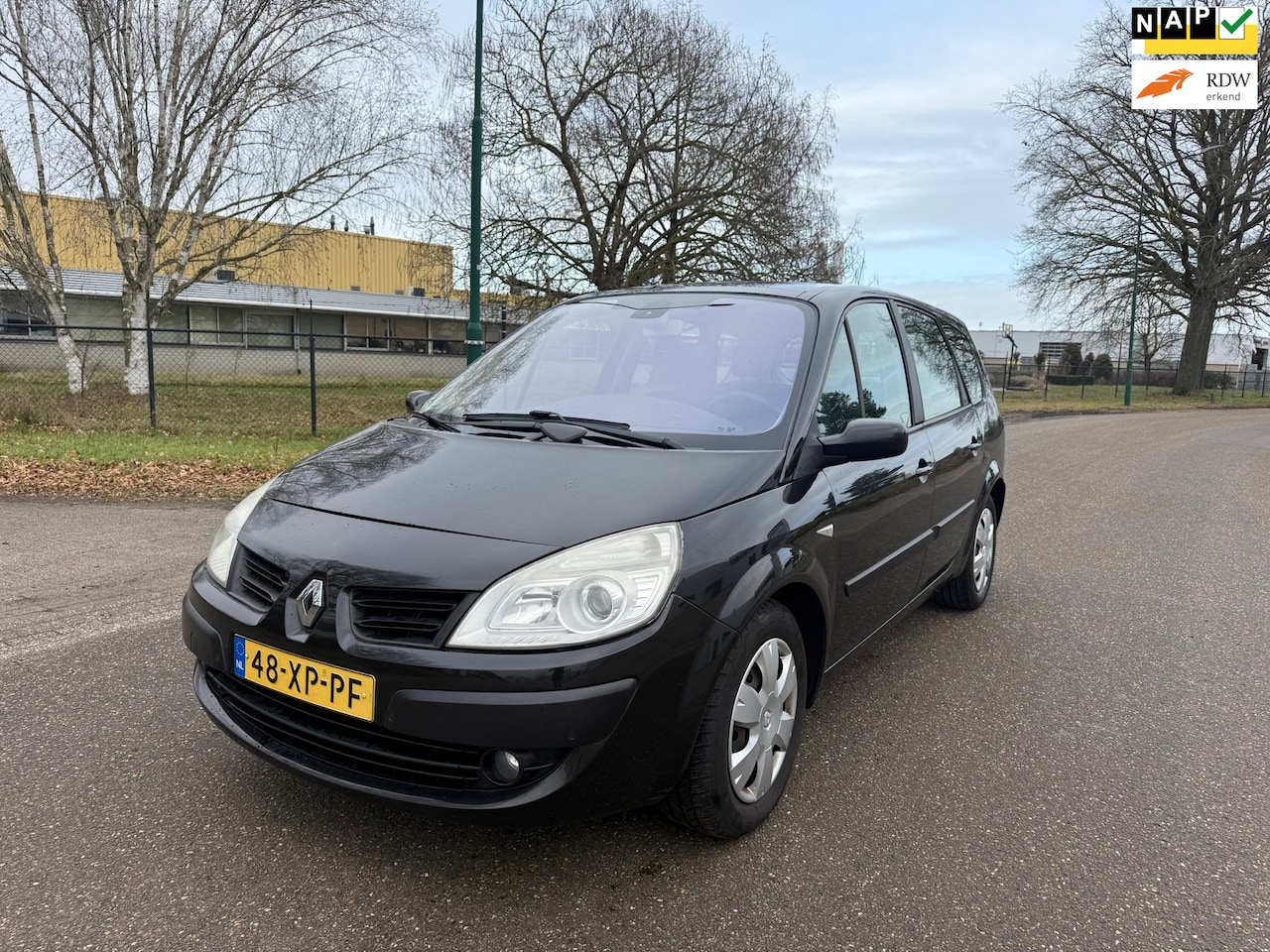 Renault Grand Scénic - 1.6-16V Business Line PANO/TREKHAAK/NAVI/CLIMA/CRUISE - AutoWereld.nl