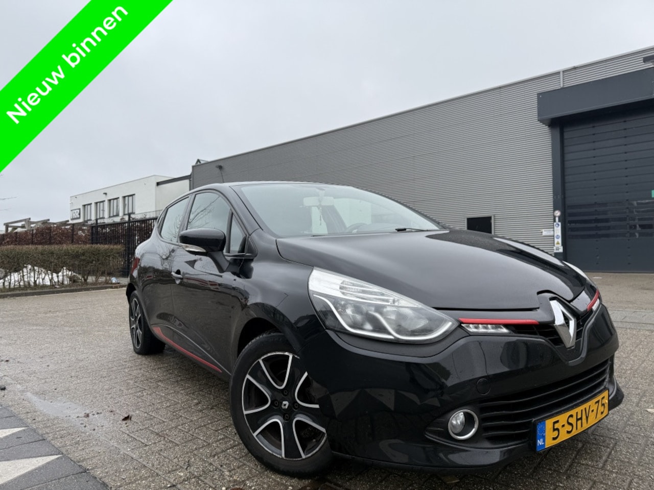 Renault Clio - 0.9 TCe Expression 0.9 TCe Expression - AutoWereld.nl