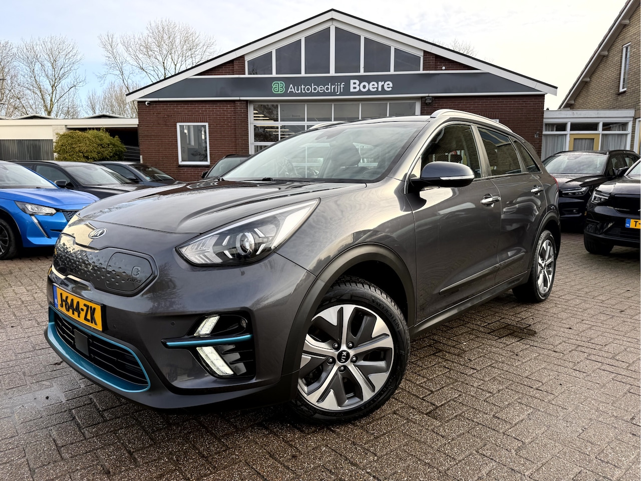 Kia e-Niro - DynamicLine 64 kWh 3- Fase, Stoel/Stuurverwarming, Camera - AutoWereld.nl