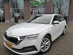 Skoda Octavia Combi - 1.0 TSI Business Edition Plus Panoramadak - Blindspot detectie - Adaptieve Cr.control - Le