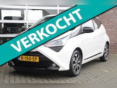 Toyota Aygo - 1.0 VVT-i x-Play | Camera | Lichtmetaal | Carplay | All-Seasons banden |
