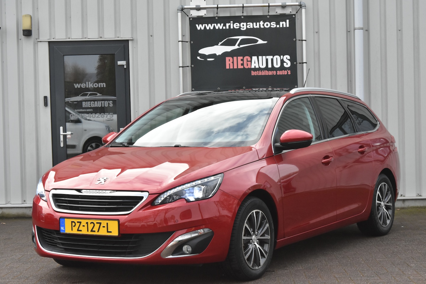 Peugeot 308 SW - 1.2 Allure – 2017 | Navigatie | 6-versnellingen | Adaptive Cruise | Airco | LED | Parkeers - AutoWereld.nl