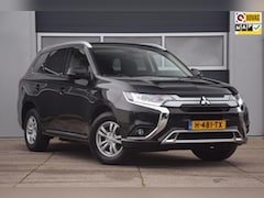Mitsubishi Outlander - 2.4 PHEV Pure APPLE CARPLAY/VERWARMDE VOORSTOELEN/4X4