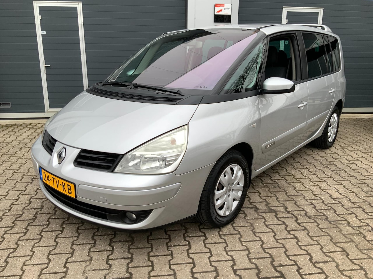 Renault Espace - 2.0T 7 persoons Navi Airco APK 2-2027 - AutoWereld.nl