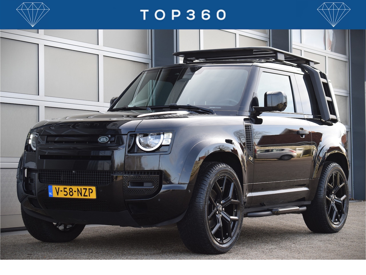 Land Rover Defender 90 - 3.0 D200 MHEV Grijs Kenteken Explorer Package | 22"Urban Wielen | X-Dynamic uitgevoerd - AutoWereld.nl