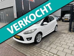 Mazda 2 - 2 1.5 S-VT Executive Airco NAP APK 1 Jaar