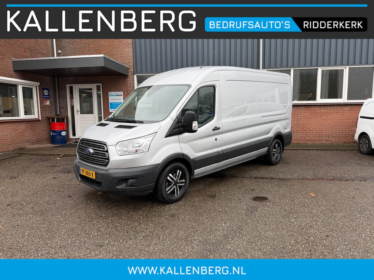 Ford Transit - 330 2.2 TDCI L3H2 Trend / Laadruimte inrichting / Trekhaak / Camera - AutoWereld.nl