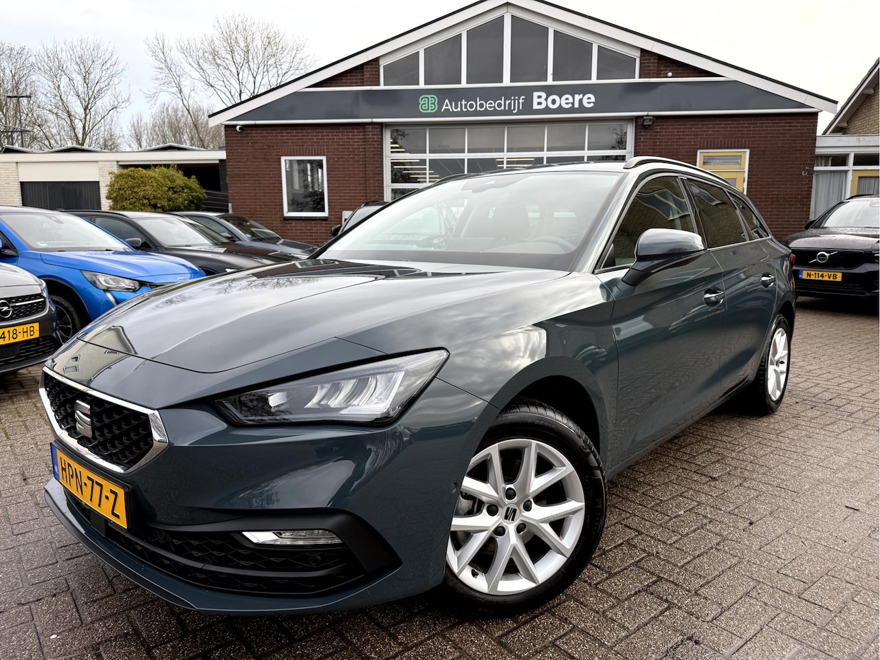 SEAT Leon Sportstourer - 1.5 TSI Style Business Intense Camera, App Connect, Led - AutoWereld.nl