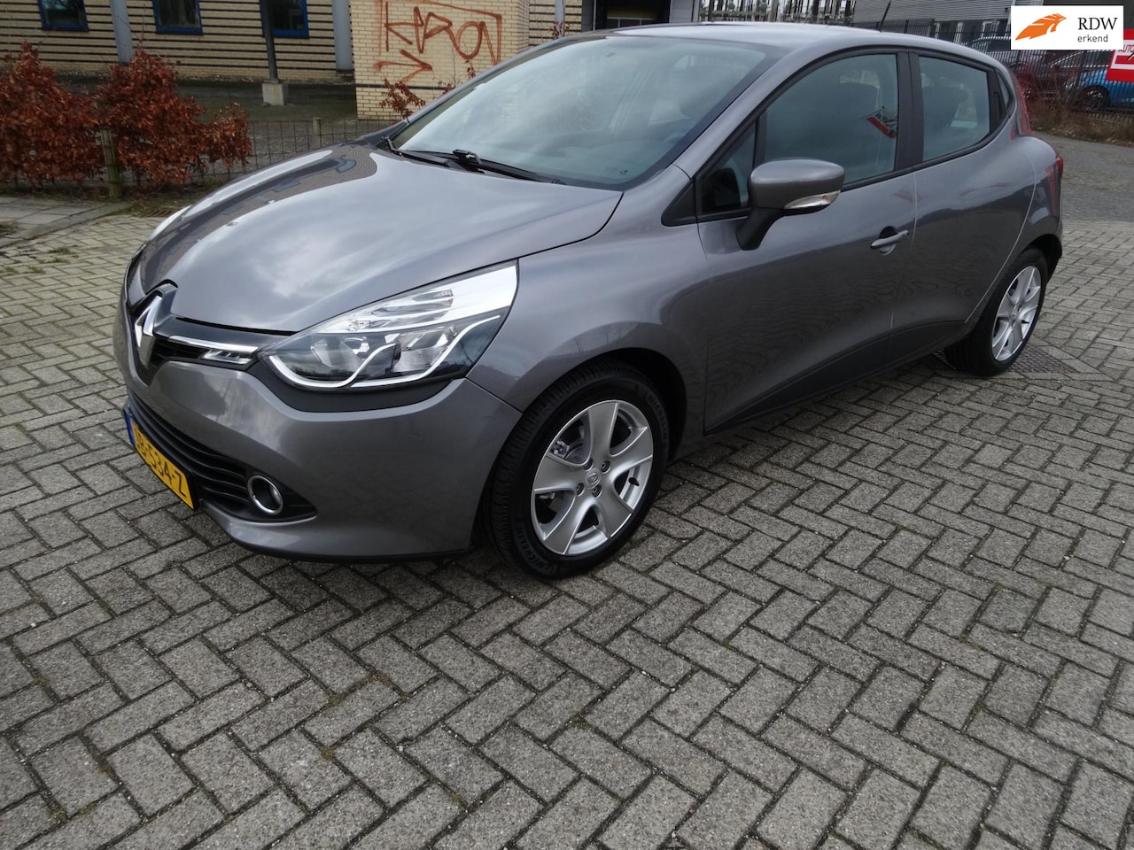 Renault Clio - 0.9 TCe Dynamique/ Airco/Navi/Cruise/Boekjes - AutoWereld.nl